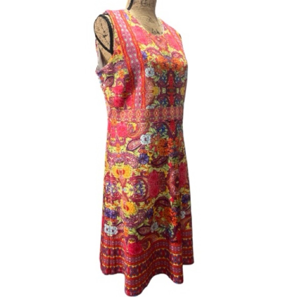 June by June Ambrose EC  Vibrant Floral Knee Length Dress.  Size large
